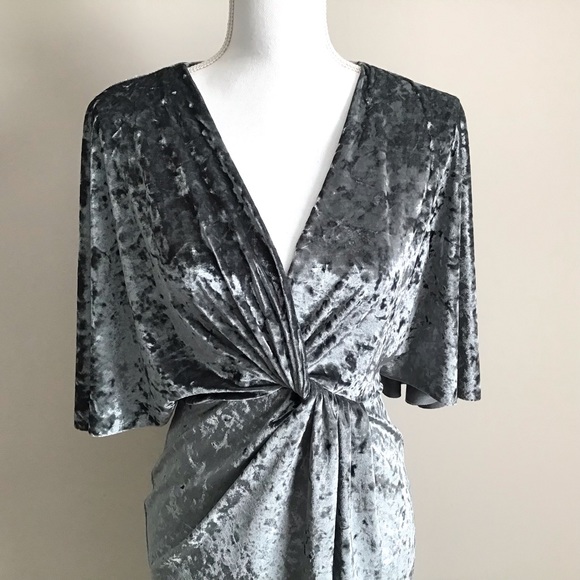 Velvet Crossover Dress ASO Alexis Rose in Schitt’s Creek - Picture 16 of 16